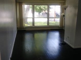922 19th St S, Arlington, VA 22202