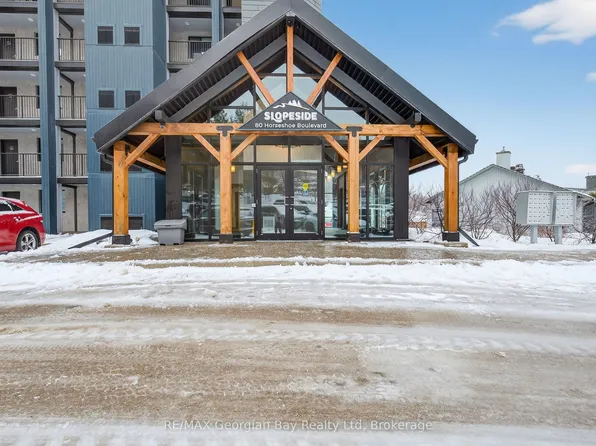 80 Horseshoe Blvd #102, Oro Medonte, ON L4M 4Y8
