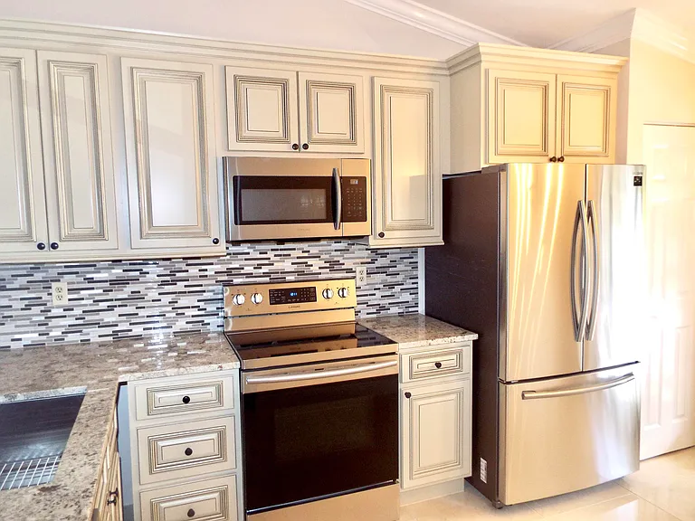 3350 Perimeter Dr — Photo 1
