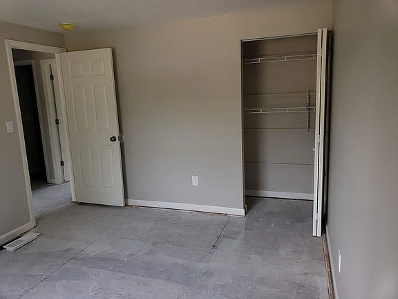 5th image of 95 Summerberry Ln