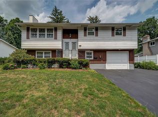 126 Riverdale Rd, Liverpool, NY 13090