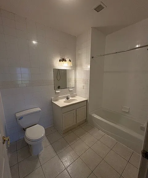 16 Franklin St #102 — Photo 5