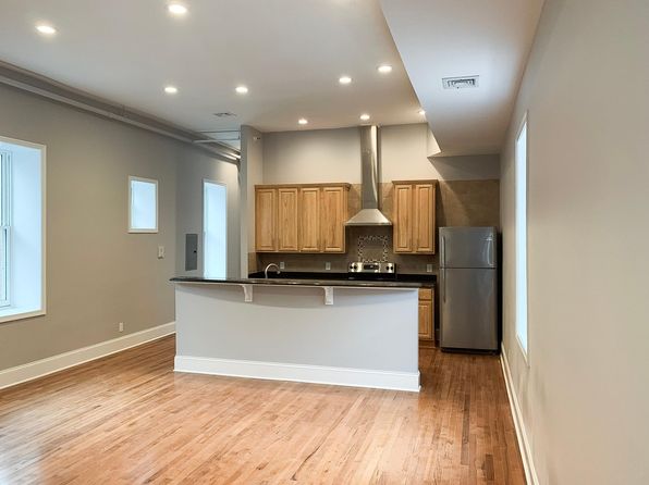 5 N Bank St APT 2, Easton, PA 18042