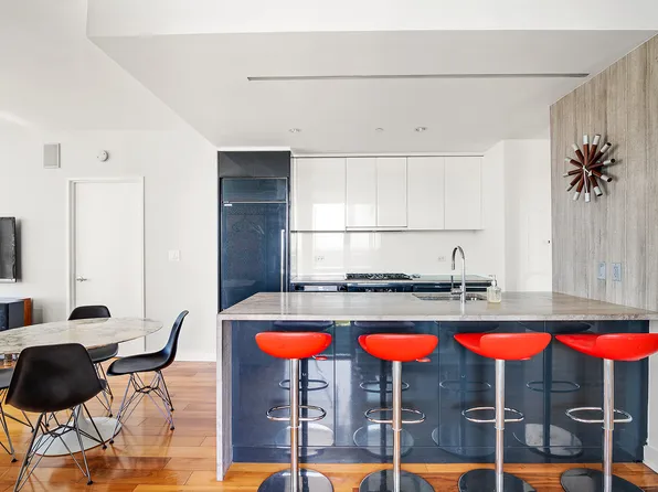 2 Northside Piers image 3 of 16