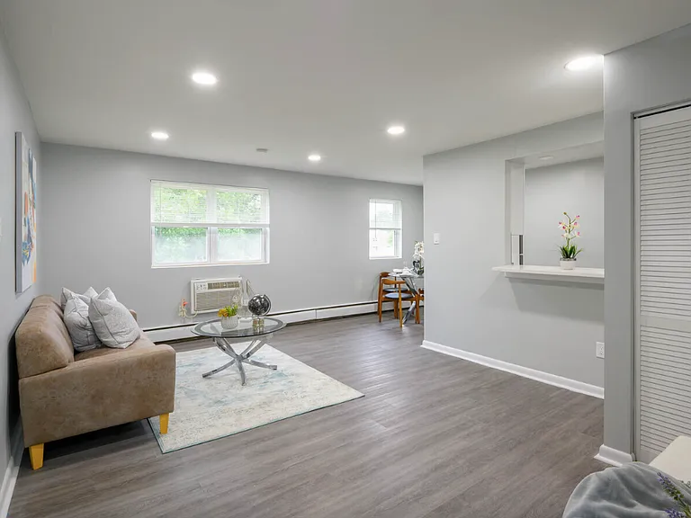3312 Old Capitol Trl #1B — Photo 4