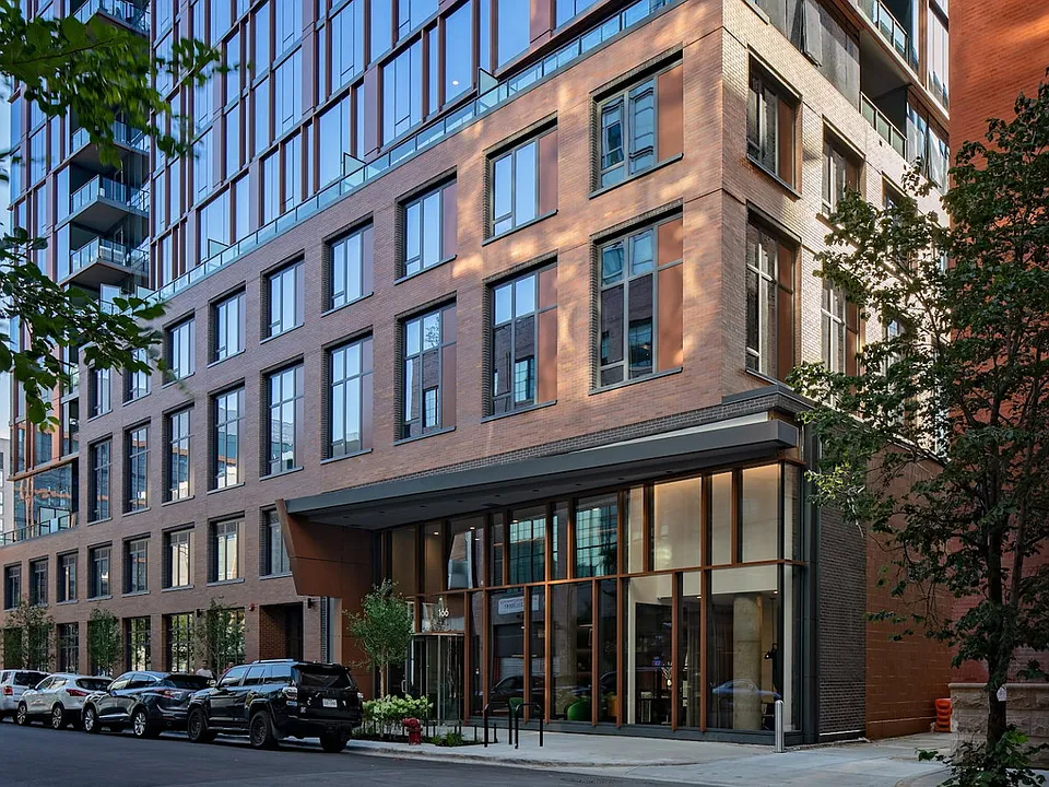 166 N Aberdeen St #411