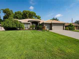 12703 Oak Hollow Ct, Dade City, FL 33525