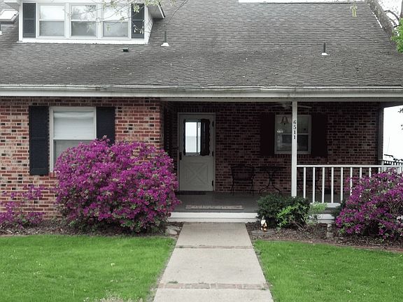 3rd image of 6511 Clagett Ave