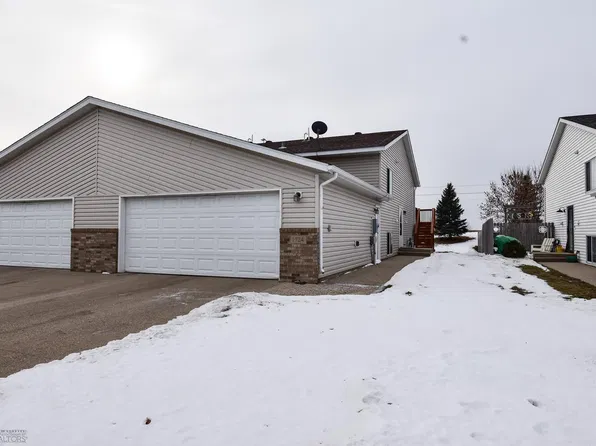 1724 10th St W, West Fargo, ND 58078
