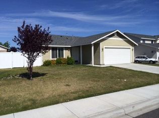 4518 Kubota Ln, Pasco, WA 99301