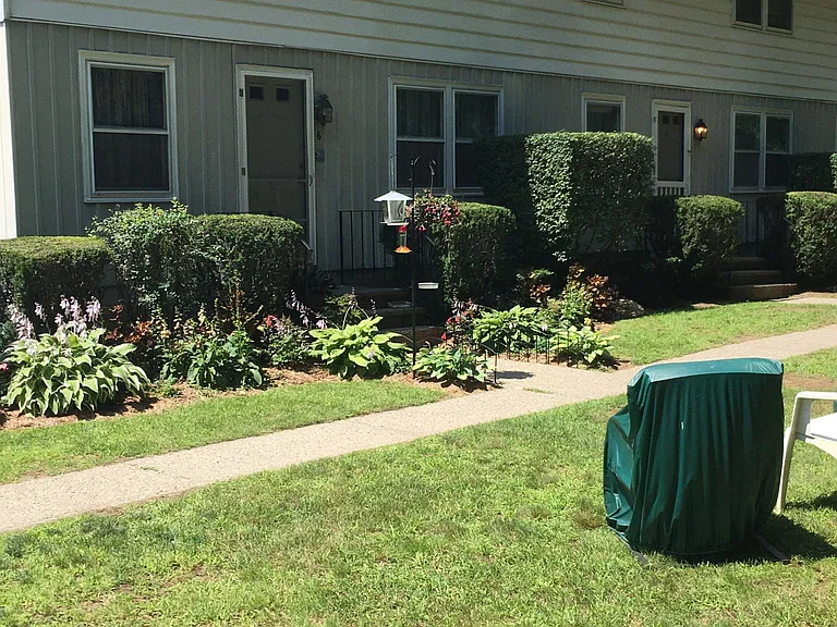 93 Woodin Rd — Photo 20