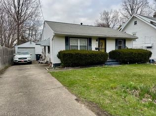 1385 Niagara Ave, Akron, OH