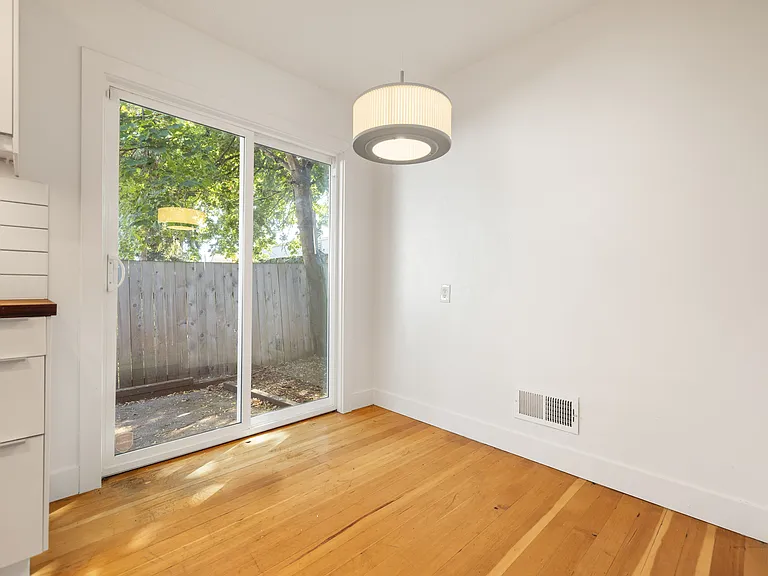 7401 SE 83rd Ave — Photo 17