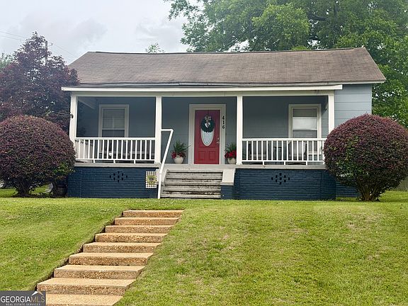 2nd image of 416 Bailey St