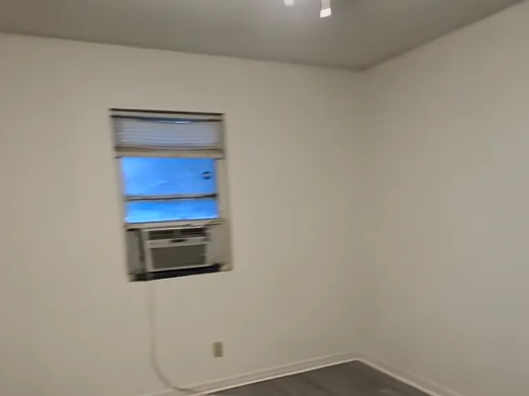 1705 Pershing St — Photo 3
