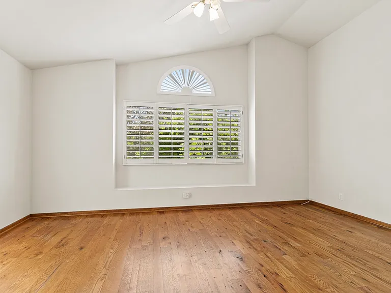 29346 Castle Rd — Photo 12