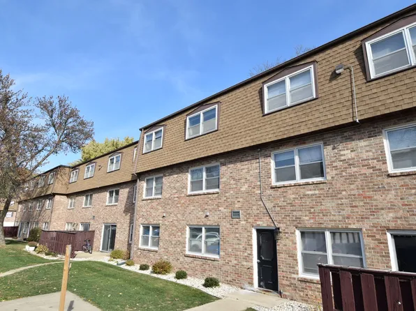 Woodland Reserve Apartments