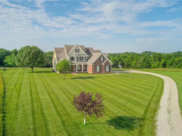 9669 116th Hwy, Gower, MO 64454