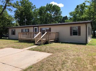 2124 S Riverside Dr, Iowa City, IA 52246