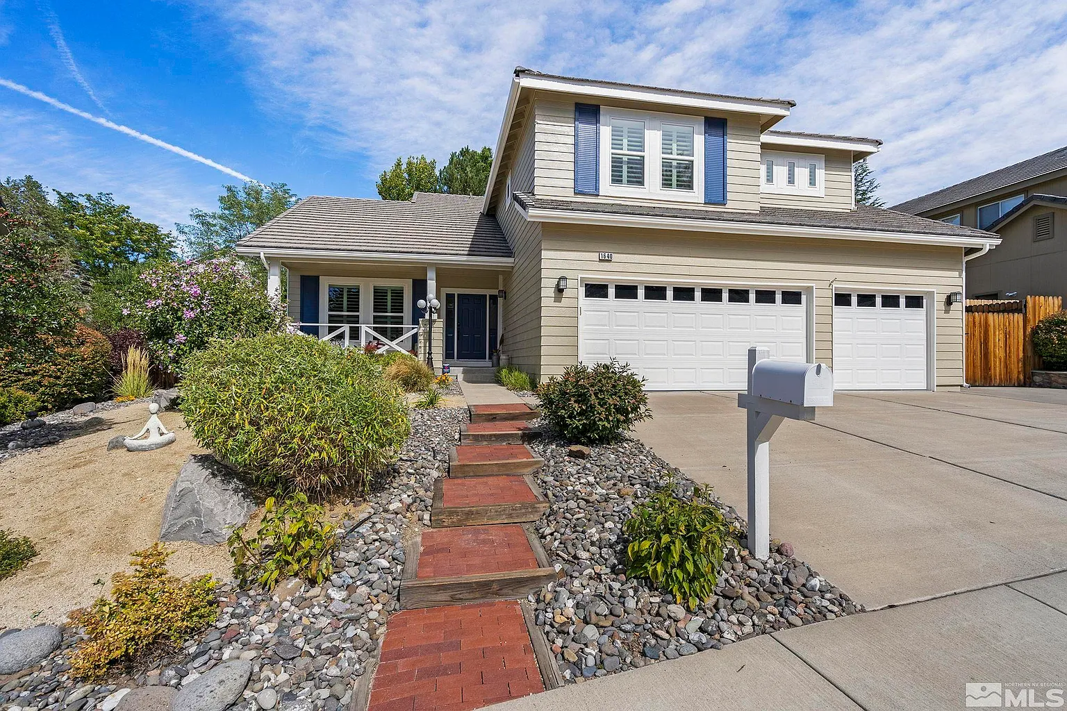 1640 Crestside Ct photo 1