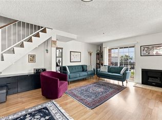 147 W Acacia Ave APT 160, Glendale, CA 91204