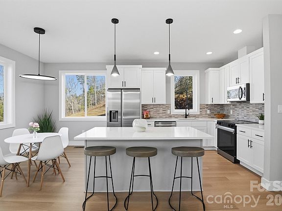 5th image of 62 Upper Moffitt Rd