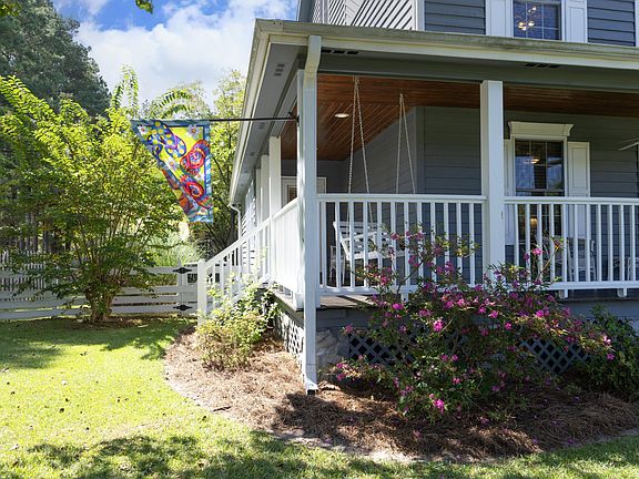 2nd image of 1746 Little Divine Rd