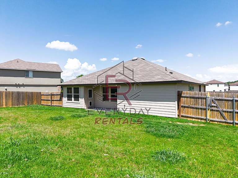 5605 Madelyn Dr — Photo 15