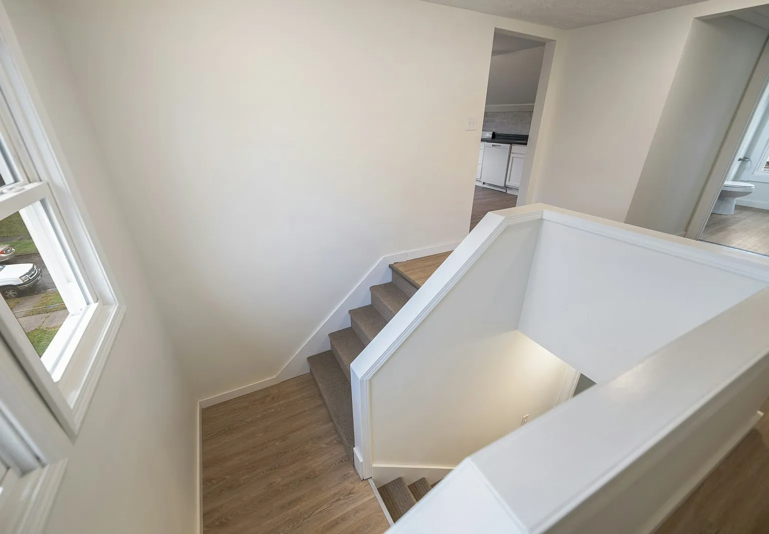 2728 Guyan Avenue, Unit 3 — Photo 3