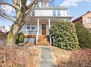 7 S Smith St, Greenwich, CT 06830