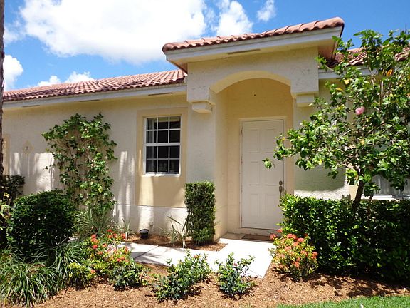 1716 pierside circle 007