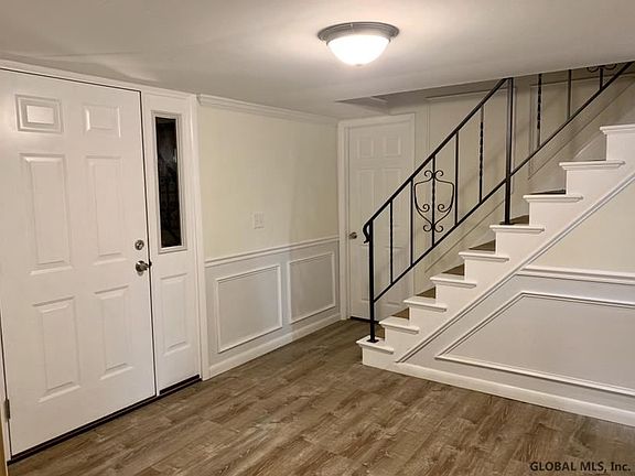 5th image of 3 Petticoat Ln