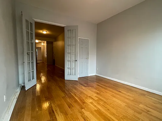 Rented by EXR | media 7