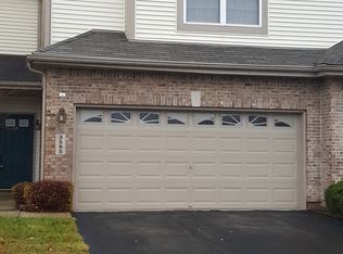 3585 Shadetree Dr, Dayton, OH 45431
