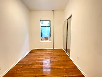 Rented by Bizzarro Agency