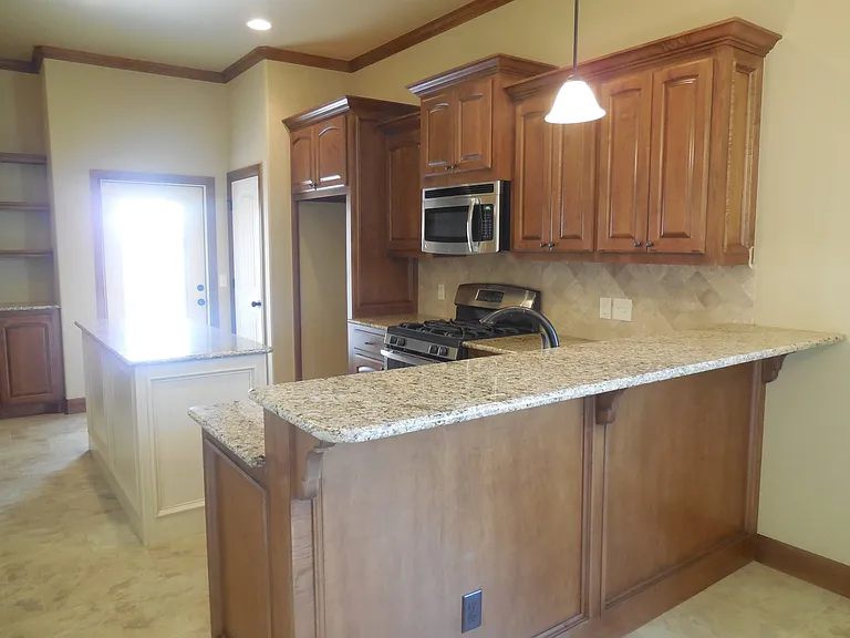3320 Enclave Ln — Photo 5