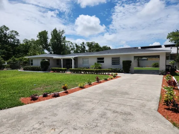 1505 Oakdale St, Plant City, FL 33563