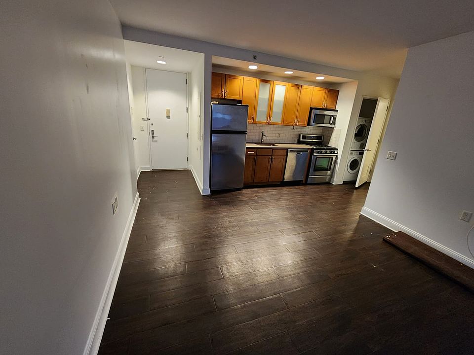 1st image of 327 E 101st St APT 3B