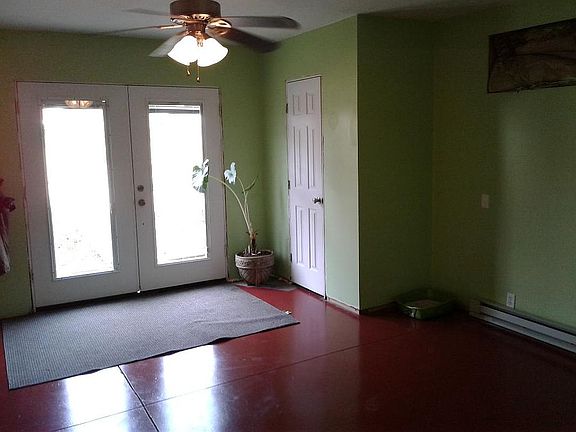 5th image of 227 Terrace Ave