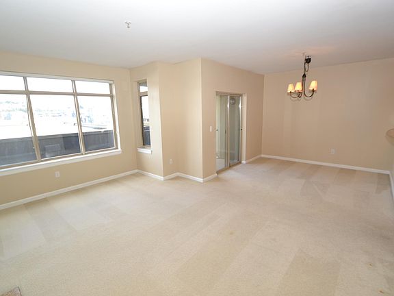 5th image of 900 Aurora Ave N APT 405