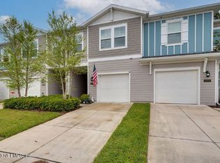 2581 Sandy Dune Dr, Jacksonville, FL 32233