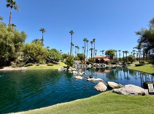 112 Willow Lake Dr, Palm Desert, CA 92260