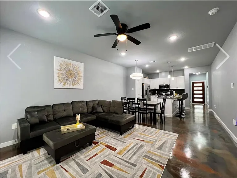7925 Brandon St #B — Photo 1