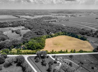 4312 McCauley Rd, Woodstock, IL 60098