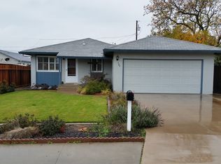 725 Ridge Ave, Ripon, CA 95366