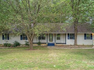 3343 Blackvine Dr, Matthews, NC 28105