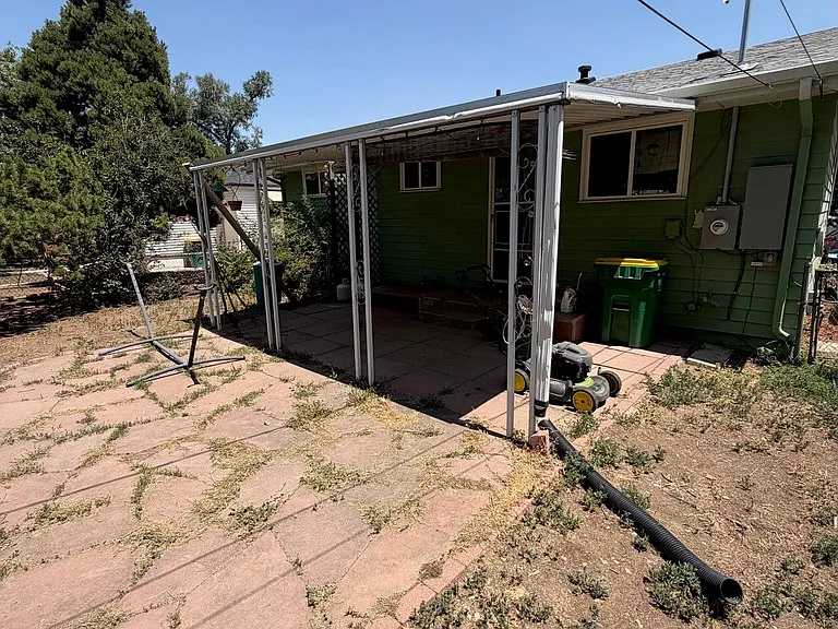 2835 Eaton St — Photo 15