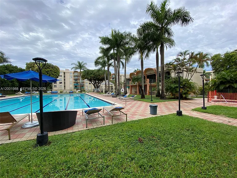 9320 Fontainebleau Blvd #301 — Photo 17