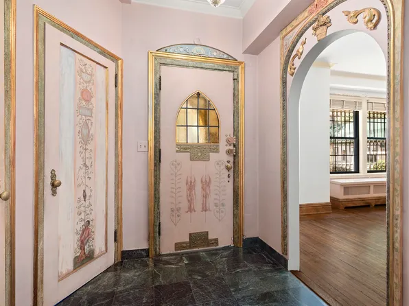 419 East 57th Street image 16 of 17