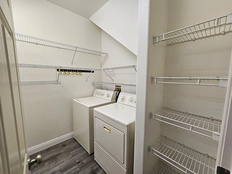 3520 Mountain Park St — Photo 25
